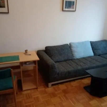 아파트 Holiday Apartment